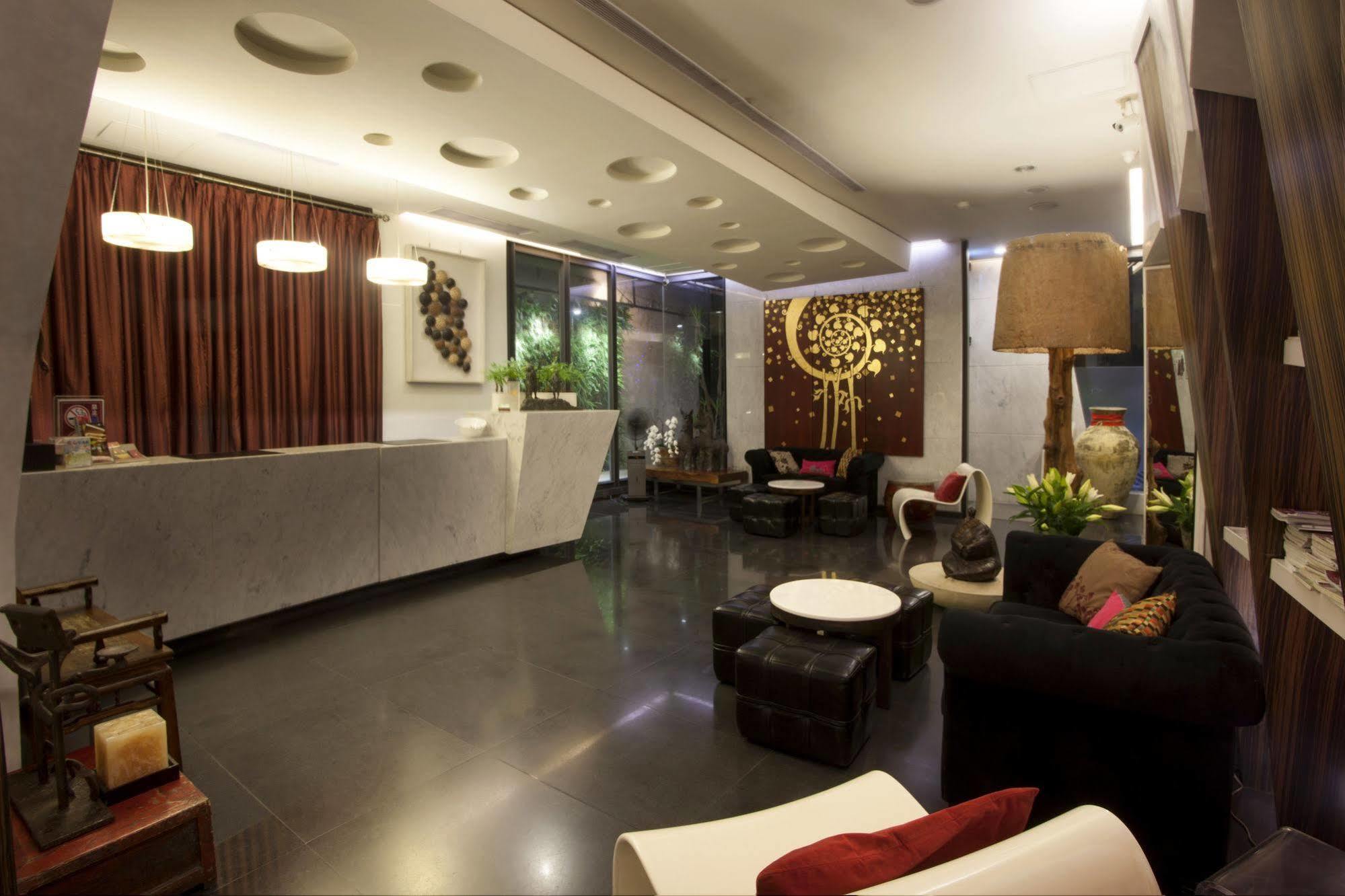 The Galerie Hotel Taichung Exteriör bild